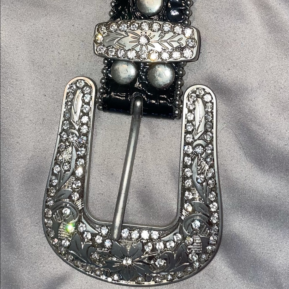 Beautiful Rhinestone belt - Picture 7 of 7